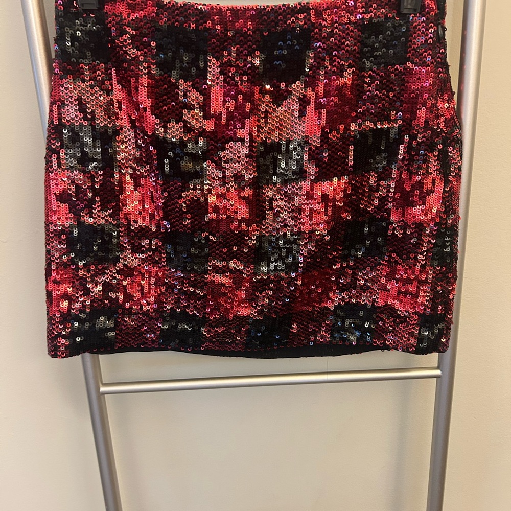 Polo by Ralph Lauren Red and Black Sequin Mini Skirt